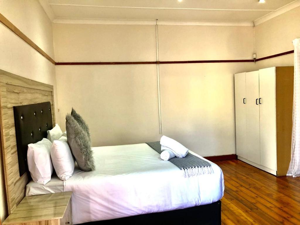 Room 3 photo 3