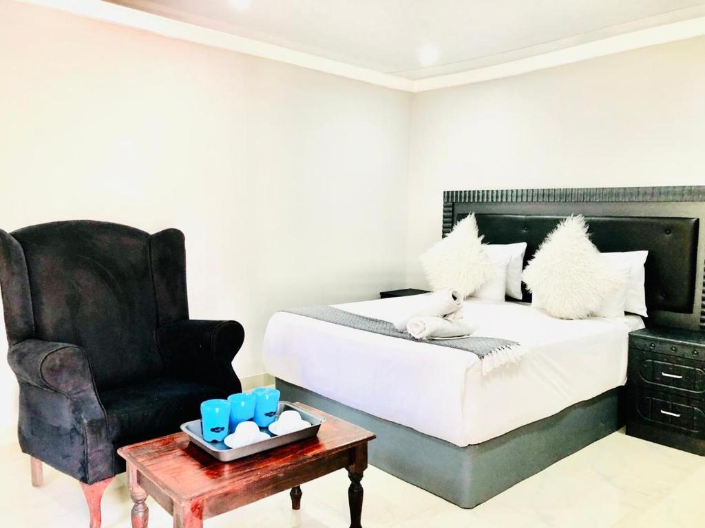Room 8 photo 3